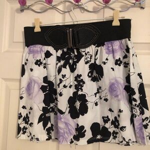 Floral mini skirt